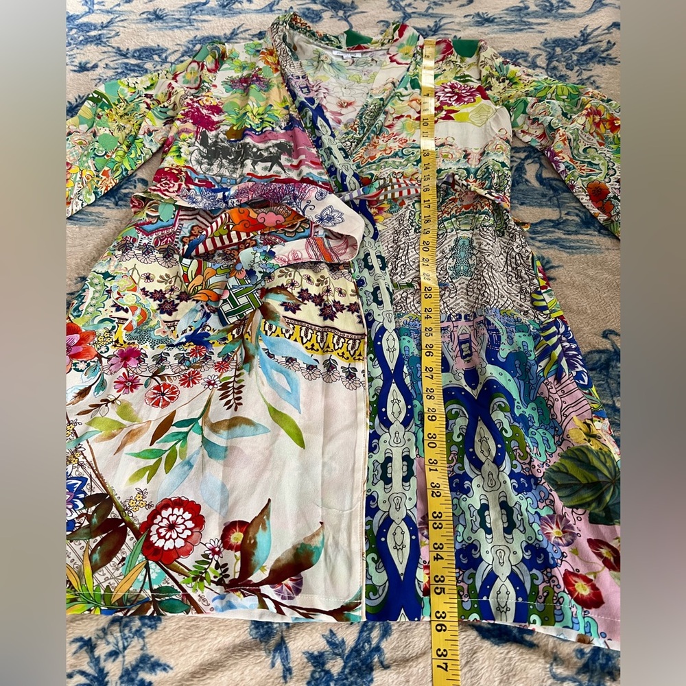 Johnny Was Colorful 100% Silk Floral Short Robe - Picture 11 of 13